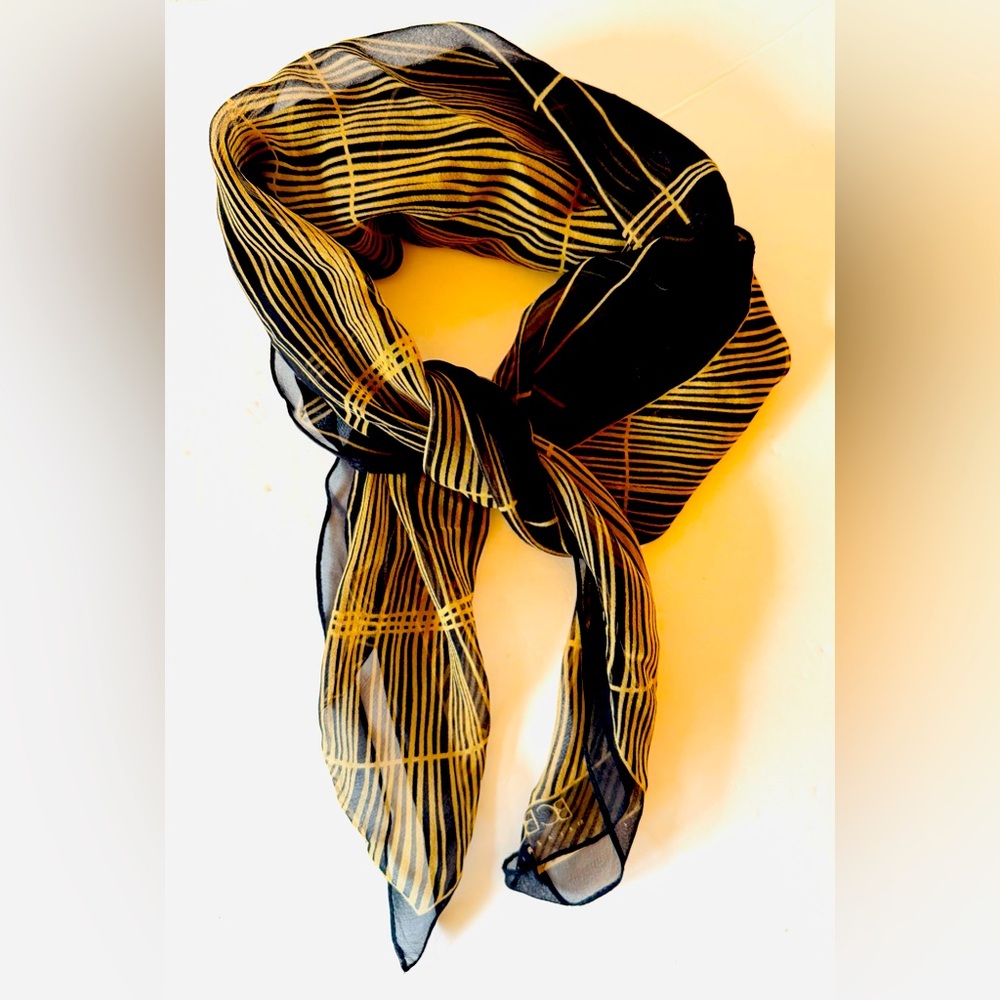 BCBG Maxazria Black and Tan Silk Vintage Scarf